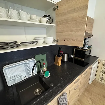 Apartment Alex -2 Min O2 Arena -free Parking- Metro Nearby Prag